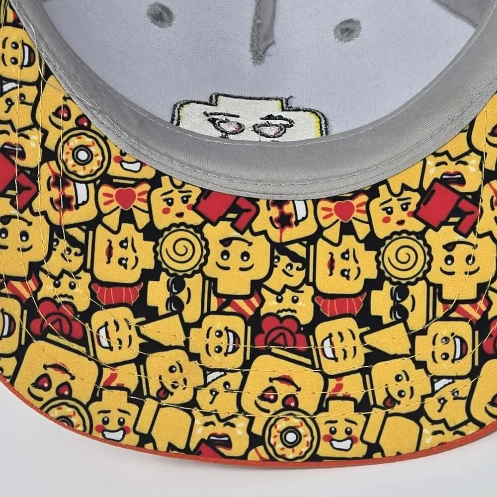 LEGO Minifigure Heart Eyes Face Youth Snapback Hat Gray Red Baseball Cap OSFM
